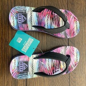 Kids Reef ahi sandals size 13 NWT